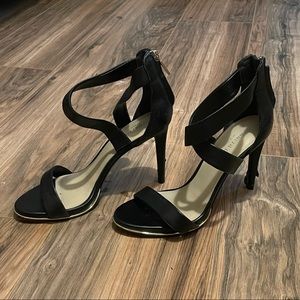 Kenneth Cole Black Heels